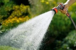 GARDENA Multibroes + Waterstop -Tuinartikelen Winkel gardena multibroes waterstop 1619704659 l